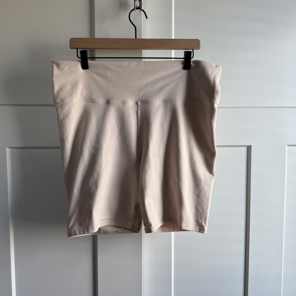 Fabletics Power Hold biker Shorts